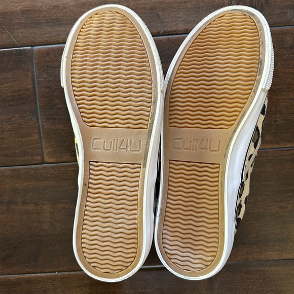 Leopard Sneakers - Picture 3 of 3